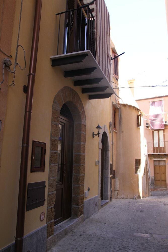 Apartamento La Finestra Sotto La Rocca