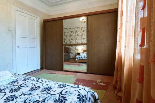 Home Hotel Apartments On Lva Tolstogo