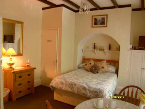 Hostal St Martins Guest House