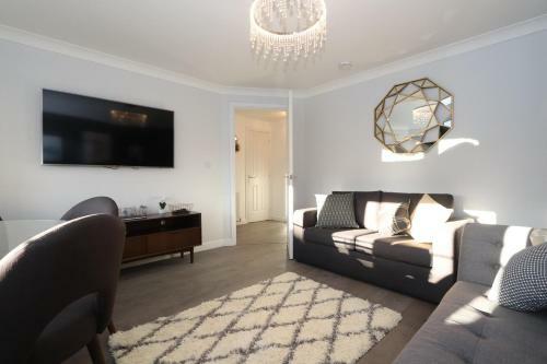 Dunfermline - Luxury Two Bedroom Apartment - Tp