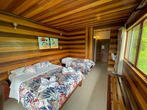 Hotel Mercedes Lodge