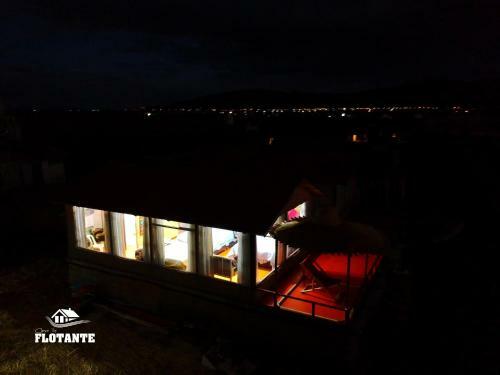 Lodge Vip Flotante