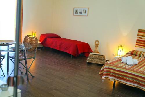 Porto Salvo Apartments