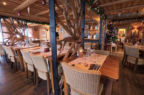 Hotel H�tel Du Mont-charvin