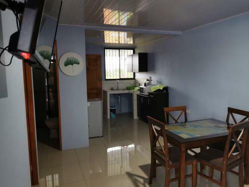 Apartamento En Edificio De Dos Niveles