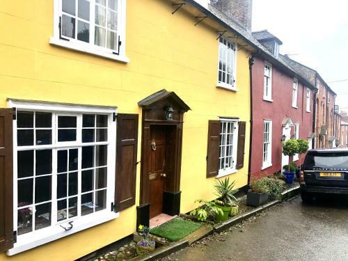 Mere Cottage