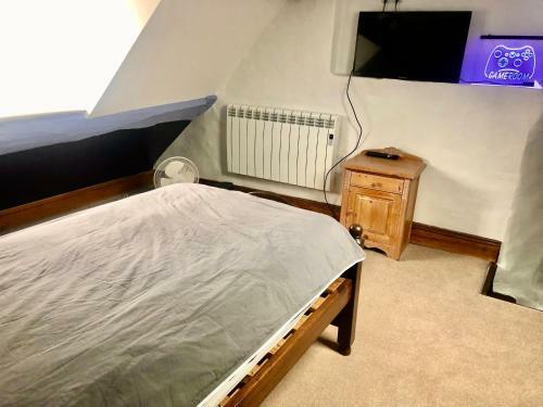 Mere Cottage