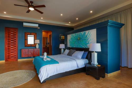 Luxurious 5 Bed 45 Ba Home With Amazing Ocean Views And Private Beach Access