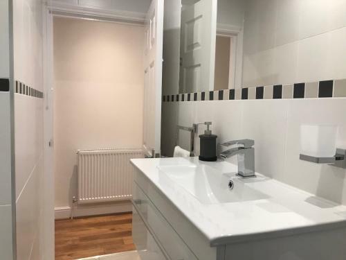 Apartamento Two Bed Flat In Bush Hill Park