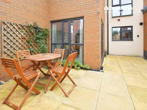 Kiln Side By Truestays - 3 Bedroom House