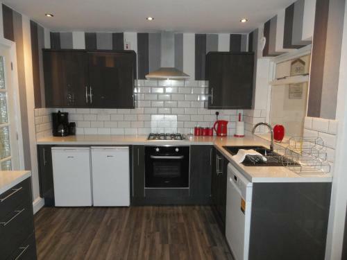 Isbourne Place By Cliftonvalley Apartments