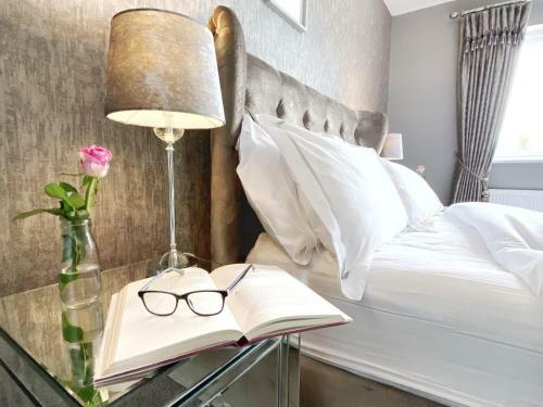 Swallow Lane, Enniskillen, Co Fermanagh, 5* Chic