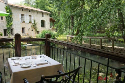 Hotel Moulin Du Val De Seugne