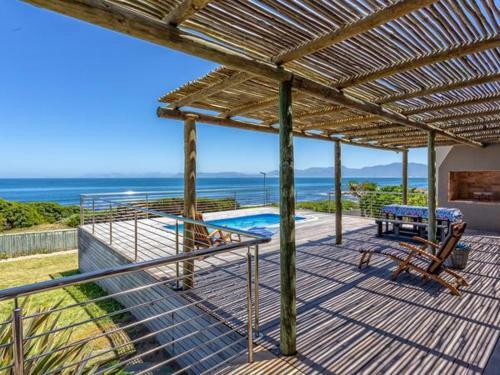 Villa Whale Sea Cottage