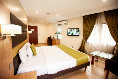 Hotel Genesis Castle