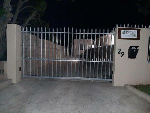Apartamento Bergsight Self Catering Accommodation