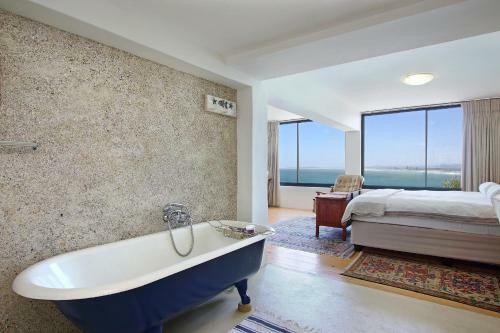 Suikerbossie 82 By Hostagents