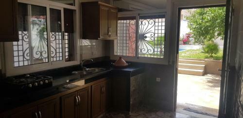 Apartamento Relaxing Home With Garden And Swimmingpool
