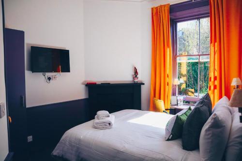 Hostal New Town Guest House (Adults Only)