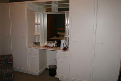 Hostal Ashtree Guesthouse