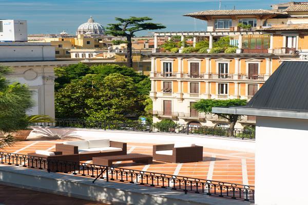 Hotel Donna Laura Palace