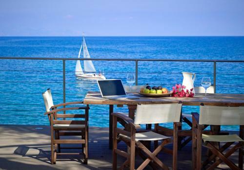 Paradisso Beach Villas