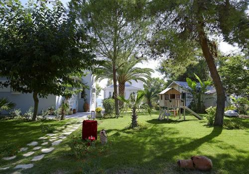 Paradisso Beach Villas