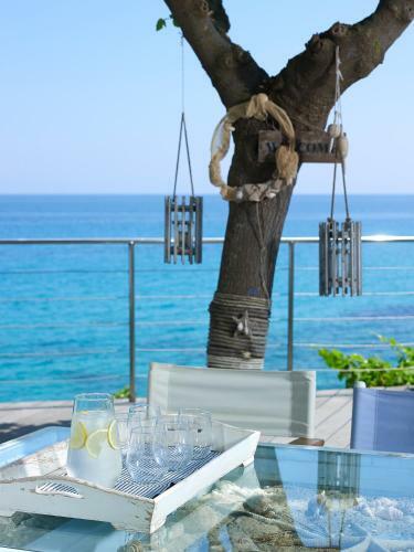 Paradisso Beach Villas