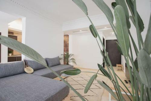 Modern European Apartment 1 Min. Walk To Beach