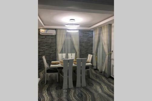 Premier Villa - Luxury 4 Bedroom Duplex