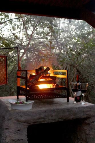Hostal Thulamela Couples Retreat