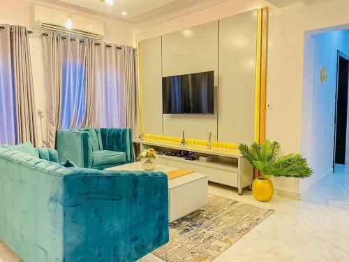 Luxurious 2 Bedroom Serviced Apartment Lekki Phase 1 Lagos