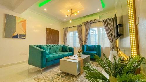 Luxurious 2 Bedroom Serviced Apartment Lekki Phase 1 Lagos