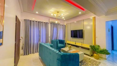 Luxurious 2 Bedroom Serviced Apartment Lekki Phase 1 Lagos