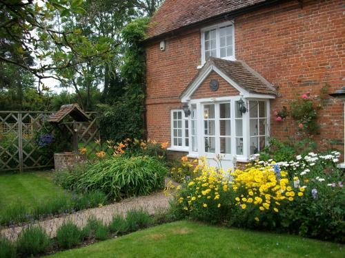 Bed & Breakfast Vine Cottage
