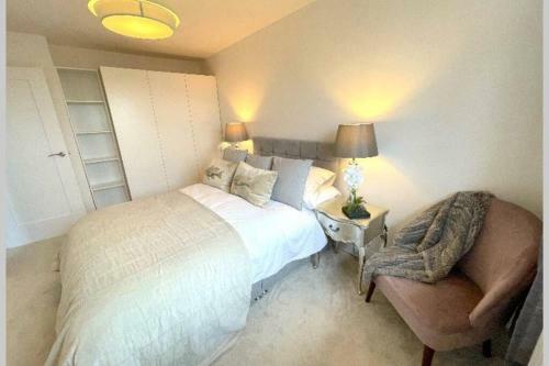 3 Bed Modern Design House Near Beach And Arundel
