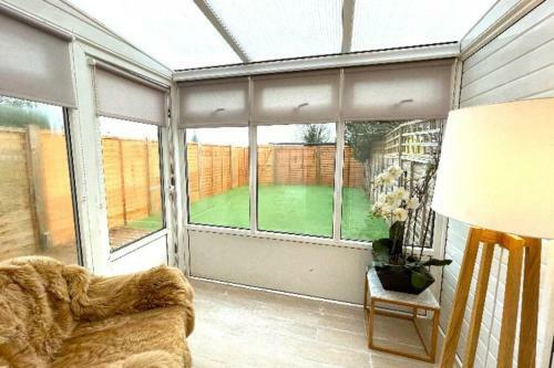 3 Bed Modern Design House Near Beach And Arundel