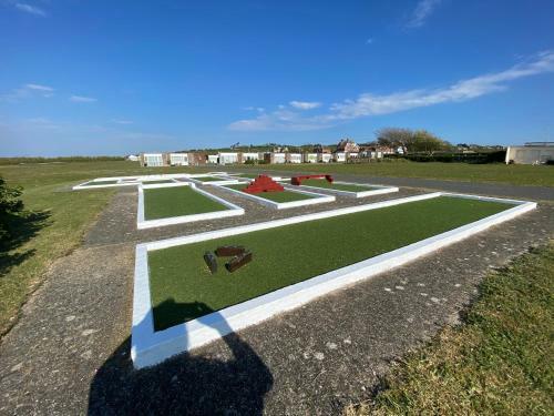 Bay - Brambles Chine, Colwell Bay Newly Refurbished