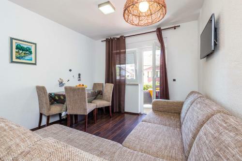 Selak Apartments