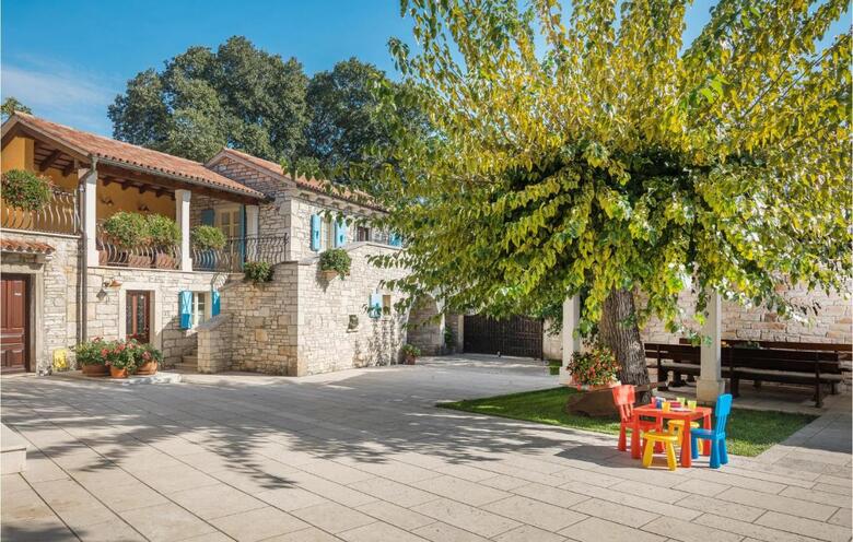 Holiday Home Mohori V