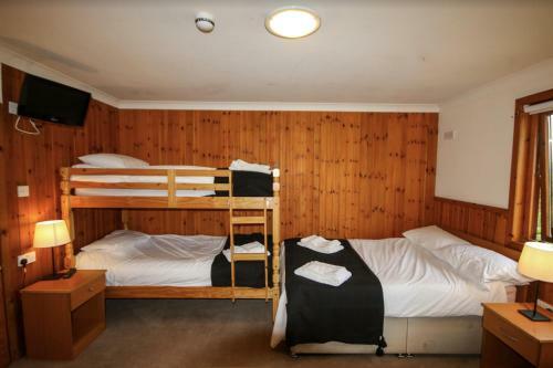 Hotel Roam West
