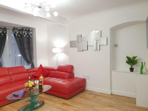 Apartamento Glasgow Comfortable And Modern 3 Bedroom Mid Terraced Villa