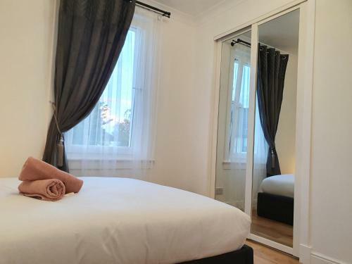Apartamento Glasgow Comfortable And Modern 3 Bedroom Mid Terraced Villa