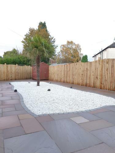 Apartamento Glasgow Comfortable And Modern 3 Bedroom Mid Terraced Villa