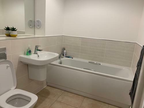 Apartamento 2 Bedroom Flat In The West End With Lovely Hosts