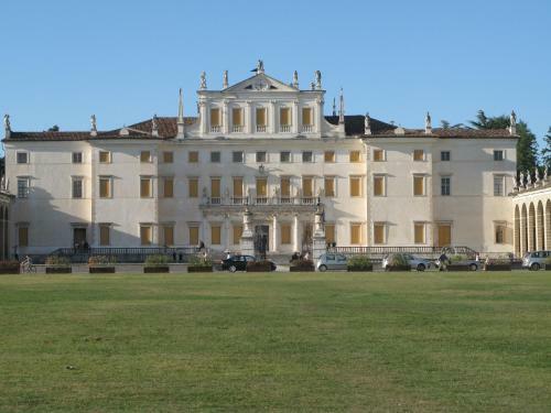 Hostal Bozzolo Dorato
