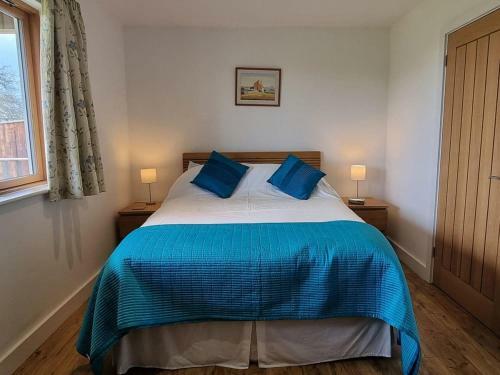 Paddock Lodge