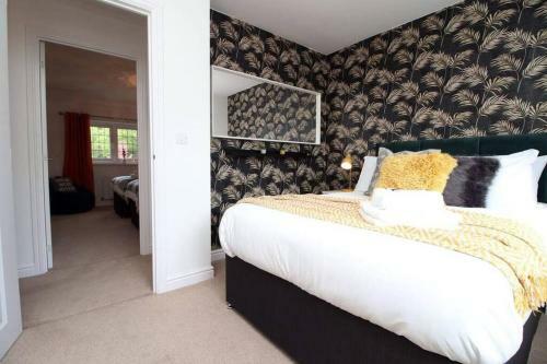 Apartamento Perfect For Large Families Or Large Work Groups In Pontypool