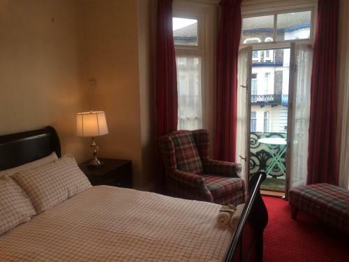 Hostal The Lyndhurst Guest House