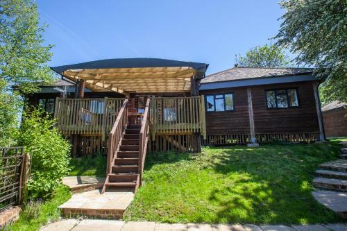 Tree Tops South Downs West Sussex Sleeps 10